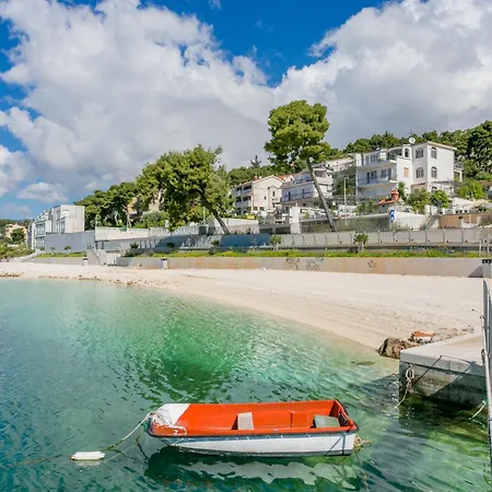 With Parking Space - 23910 Trogir