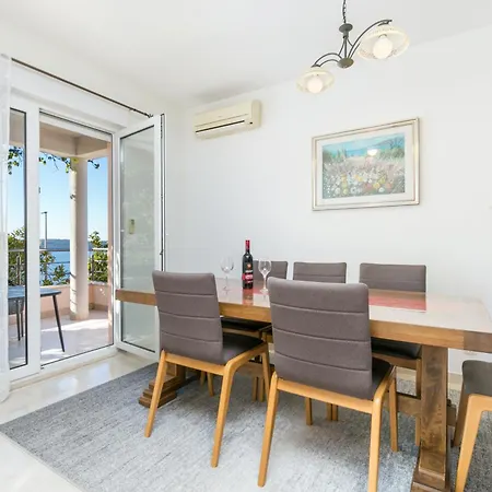 Appartement With Parking Space - 23910